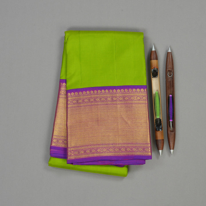 Hayagrivas Handloom Kanjivaram Silk Saree in Vibrant Fluorescent Green HBE401G39-2