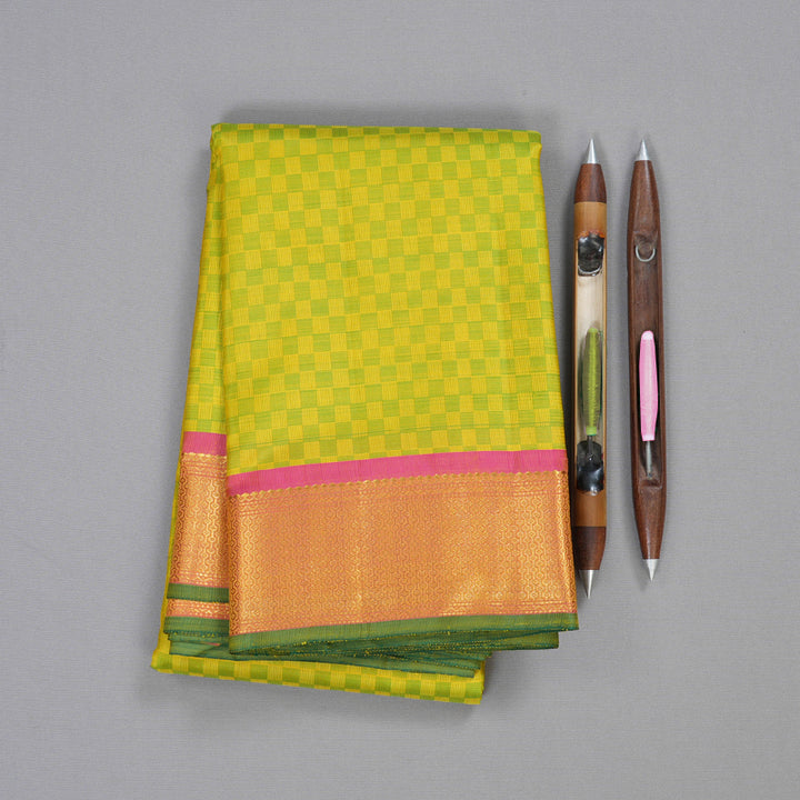 Hayagrivas Lemon Green Handloom Kanjivaram Silk Saree with Dual Tone (Pink With Yellow) Border BBD1112K4-1