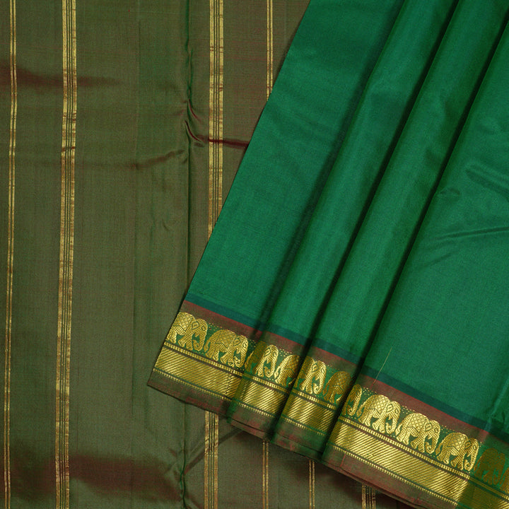 Hayagrivas Bottle Green Handloom Kanjivaram Silk Saree with Mandhalir Border BBD1113K1-19