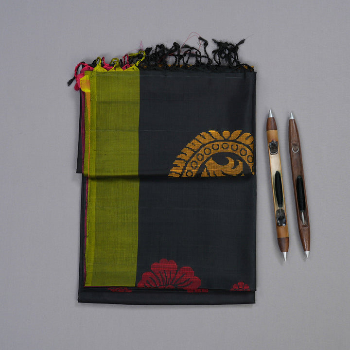 Hayagrivas Black Handloom Soft Silk Saree with Ganga Jamuna (Light Green And Purple) Border BBD1131K3-6