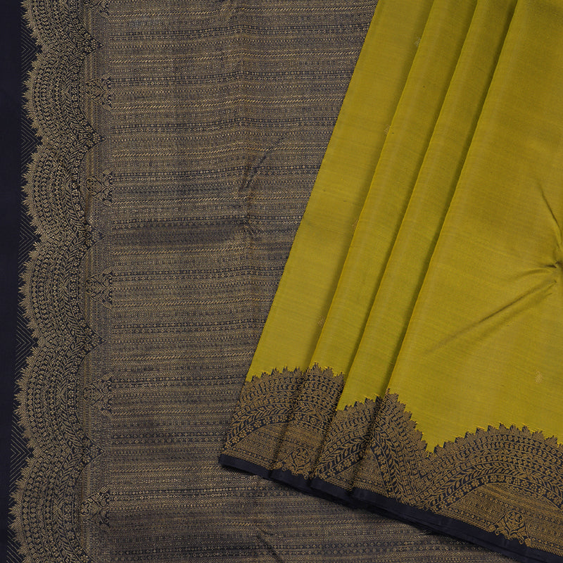 Hayagrivas Sampanga Green Handloom Kanjivaram Silk Saree with Black Border BBD1192K1-1