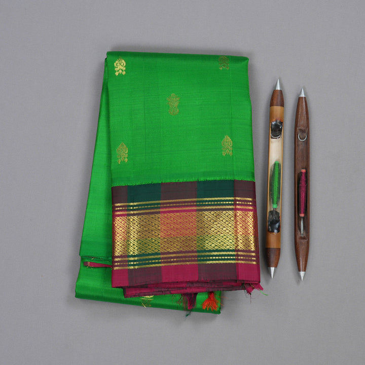 Hayagrivas Parrot Green Handloom Kanjivaram Silk Saree with Green With Maroon Border BBD1286K2-4