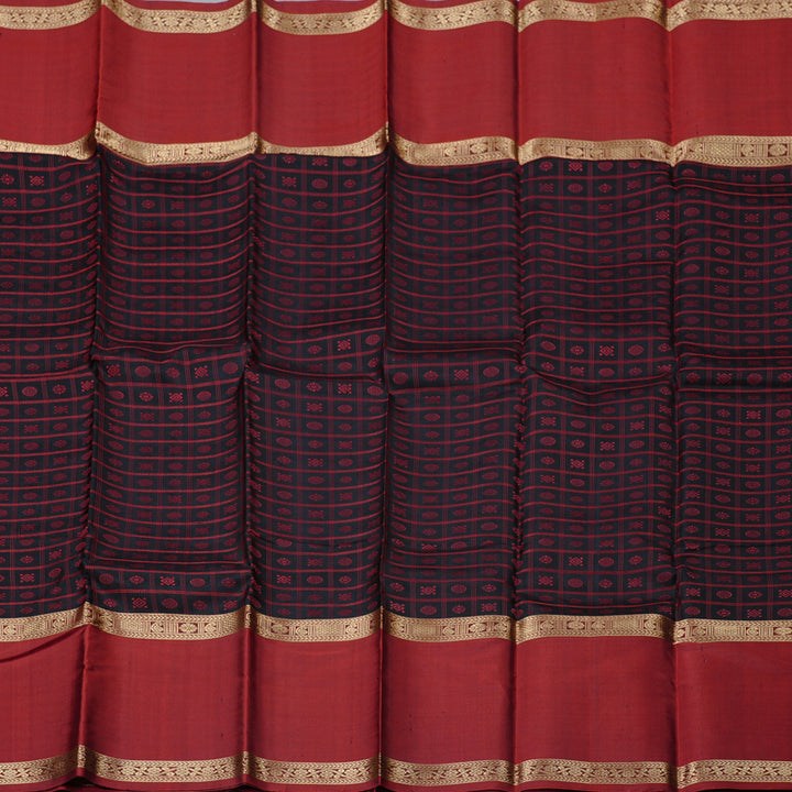 Hayagrivas Black Handloom Kanjivaram Silk Saree with Wine Maroon Border BBD1308L19-2
