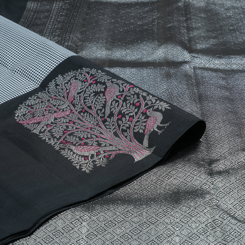 Hayagrivas Black and White Muted Checks Handloom Kanjivaram Silk Saree with Black Border BBD1471L5-1