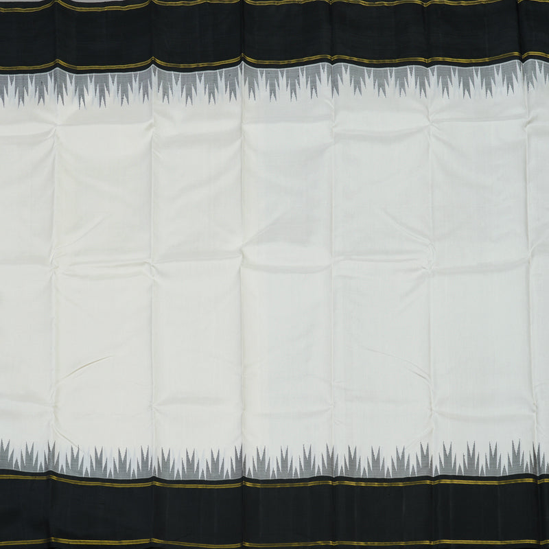 Hayagrivas Handloom Pristine White Kanjivaram Silk Saree with Black Border BBD1506A1-2