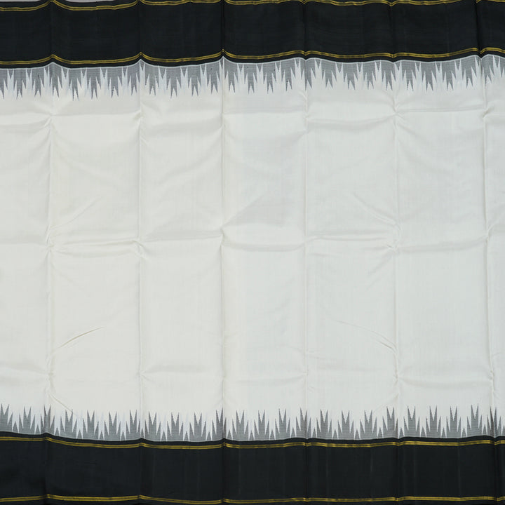 Hayagrivas Handloom Pristine White Kanjivaram Silk Saree with Black Border BBD1506A1-2