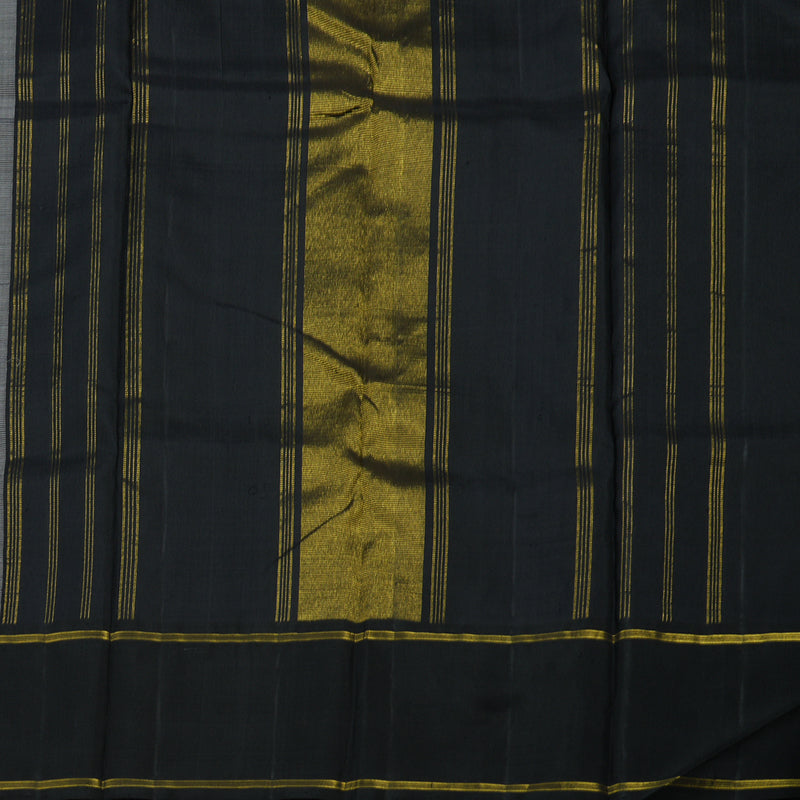 Hayagrivas Handloom Pristine White Kanjivaram Silk Saree with Black Border BBD1506A1-2