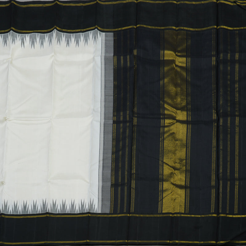 Hayagrivas Handloom Pristine White Kanjivaram Silk Saree with Black Border BBD1506A1-2