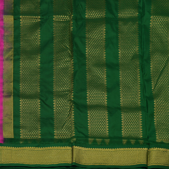 Hayagrivas Handloom Magenta Ten Yards Silk Saree with Bottle Green Border BBD1990C1-79