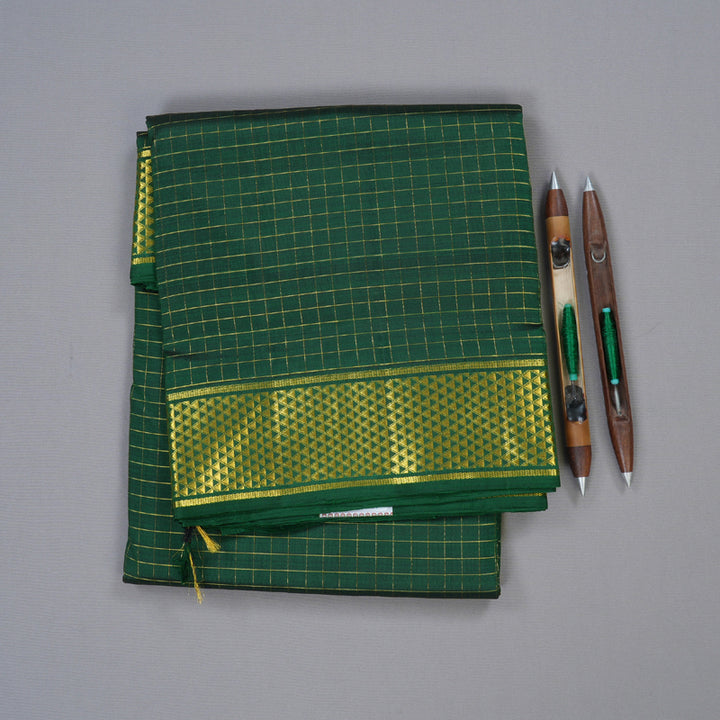 Hayagrivas Bright Bottle Green Handloom Kanjivaram Ten Yards Silk Saree BBD2042C4-1
