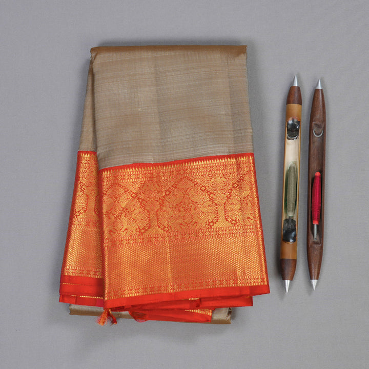 Hayagrivas Beige Kanjivaram Silk Saree with Red Border BBD812I5-3