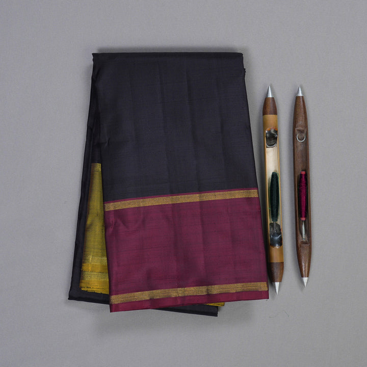 Hayagrivas Black Handloom Kanjivaram Silk Saree with Ganga Jamuna (Wine Maroon And Sampanga Green) Border BD494-SBS