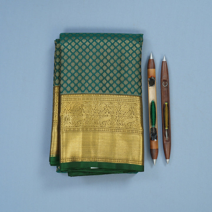 Hayagrivas Handloom Peacock Green Kanjivaram Silk Saree with Mehandi Green Border BE809-SBS