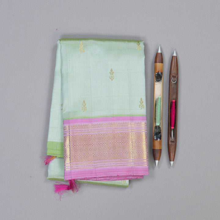 Hayagrivas Handloom Kanjivaram Silk Saree in Mesmerising Light Pastel Green KBD1502L1-5