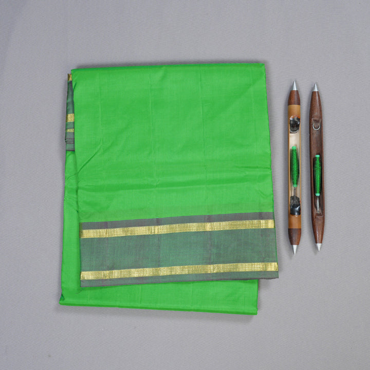 Hayagrivas Light Green Handloom Kanjivaram Ten Yards Silk Saree with Dual Tone (Purple With Green) Border KBD1507A1-2