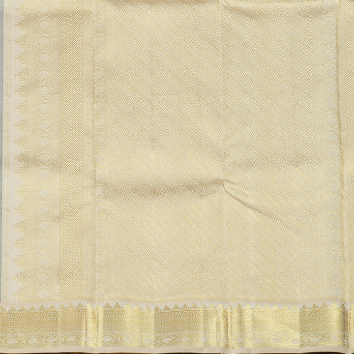 Hayagrivas Handloom Kanjivaram Silk Saree in Lush Bottle Green KBD1542A1-1