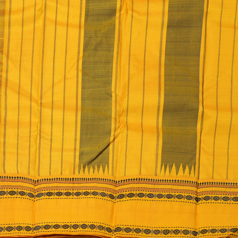 Hayagrivas Handloom Kanjivaram Thread Work Kanjivaram Silk Saree KBD1594A7-5