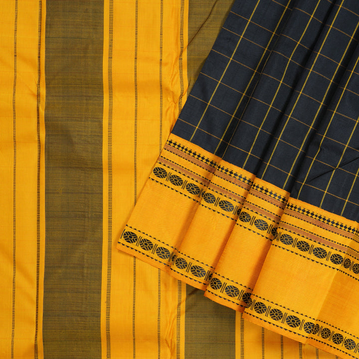 Hayagrivas Handloom Kanjivaram Thread Work Kanjivaram Silk Saree KBD1594A7-5
