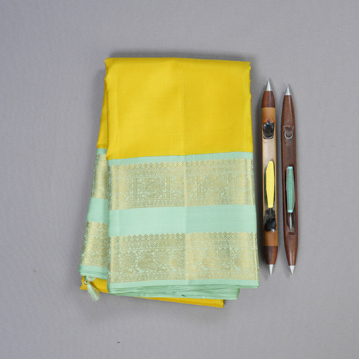 Hayagrivas Lemon Yellow Handloom Kanjivaram Silk Saree KBD1753A1-2