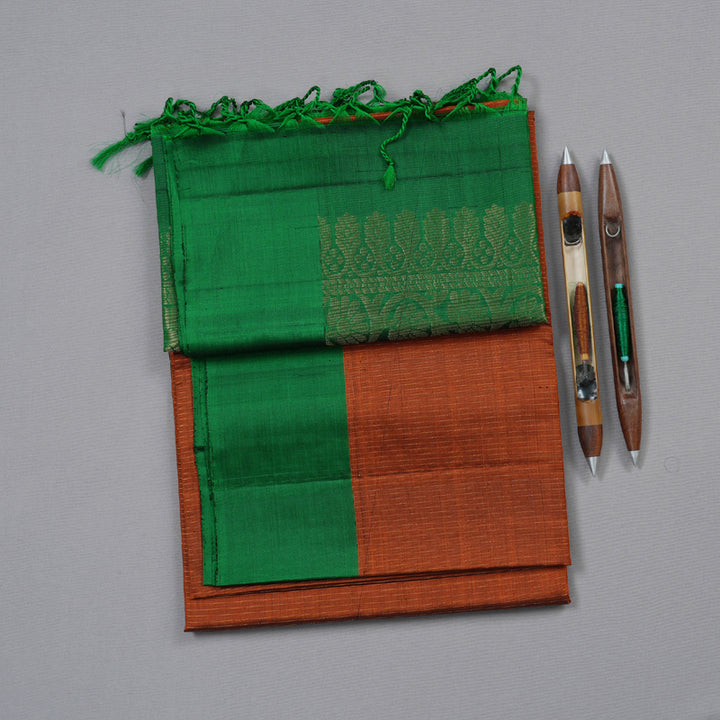Hayagrivas Burnt Orange Handloom Soft Silk Saree with Dark Green Border KBD1767A5-3