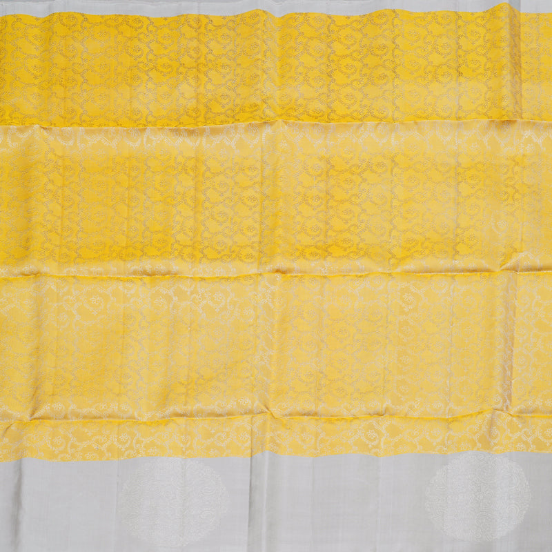 Hayagrivas Mild Yellow Handloom Soft Silk Saree with Silver Grey Border KBD1776A6-2