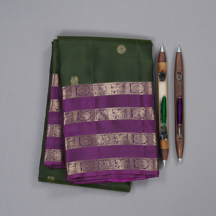 Hayagrivas Handloom Kanjivaram Silk Saree in Sumptuous Mehendi Green KBD1873B15-2