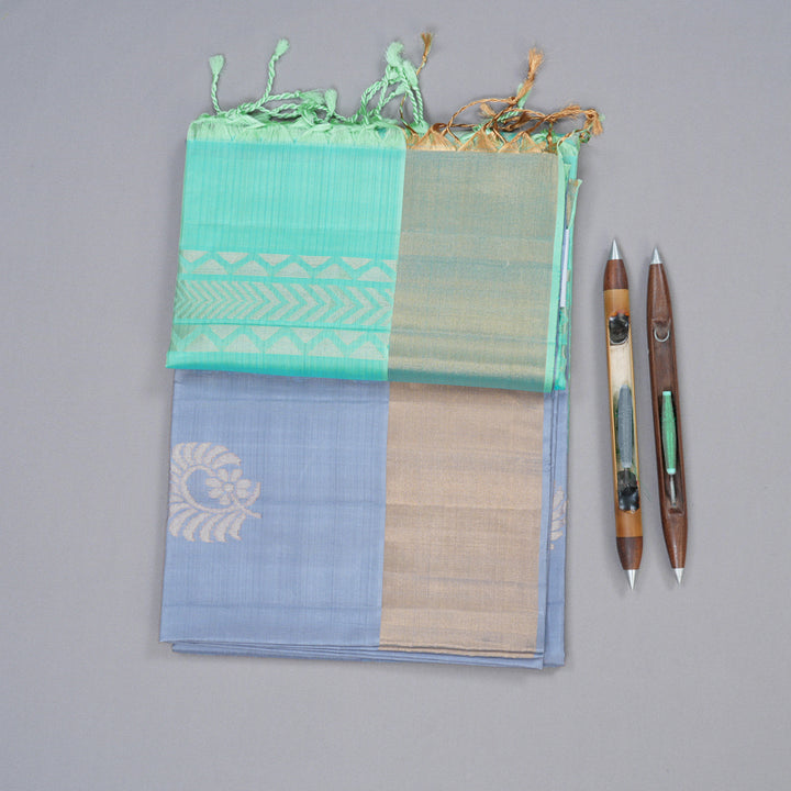 Hayagrivas Bluish Grey Handloom Soft Silk Saree KBD1876B2-6