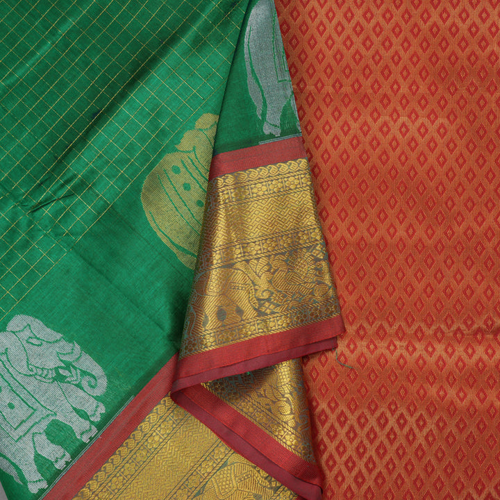 Hayagrivas Handloom Bottle Green Pure Silk Cotton Saree with Red Border KBD1951B4-2