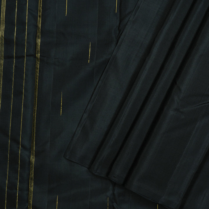 Hayagrivas Handloom Kanjivaram Silk Saree in Bold Bottle Green KBD2105C1-3