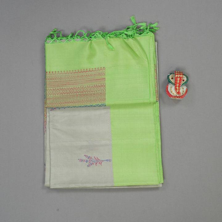 Hayagrivas Handloom Soft Silk Saree in Charming Beige KBE101D5-17