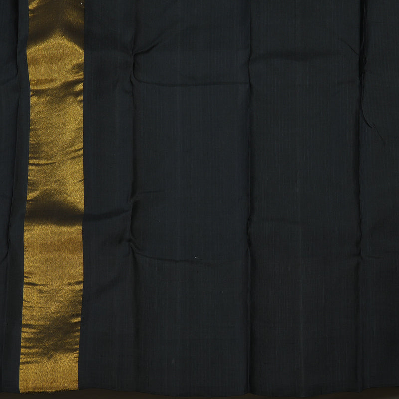 Hayagrivas Handloom Pristine White Kanjivaram Silk Saree with Black Border KBE1059I2-1