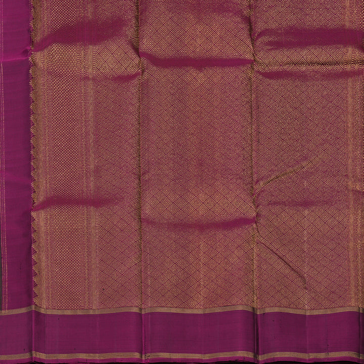 Hayagrivas Handloom Bottle Green Kanjivaram Silk Saree with Wine Purple Border KBE1091I23-2
