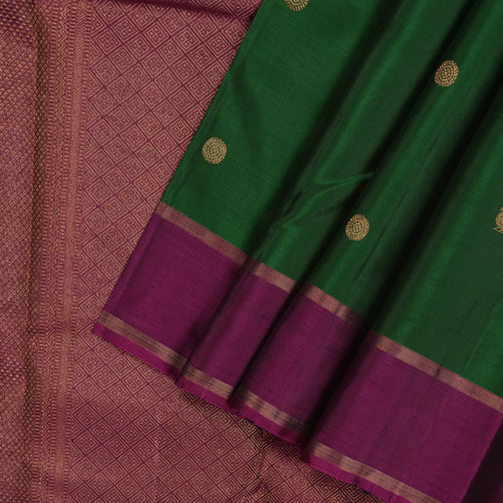 Hayagrivas Handloom Bottle Green Kanjivaram Silk Saree with Wine Purple Border KBE1091I23-2
