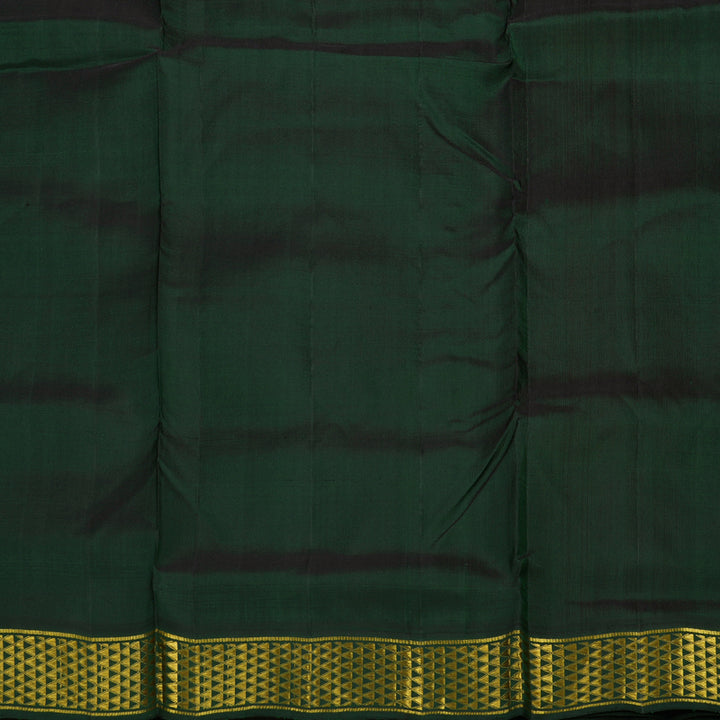 Hayagrivas Handloom Orangish Pink Kanjivaram Ten Yards Silk Saree with Karum Pachai Border KBE1113I7-1