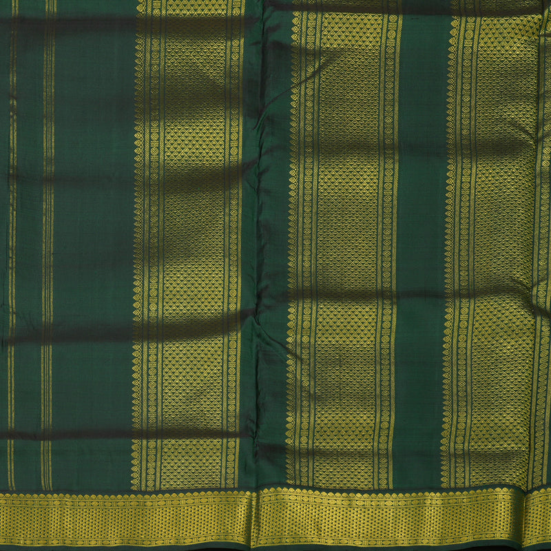 Hayagrivas White Pure Ten Yards Silk Madisar with Karum Pachai border KBE1206I2-1