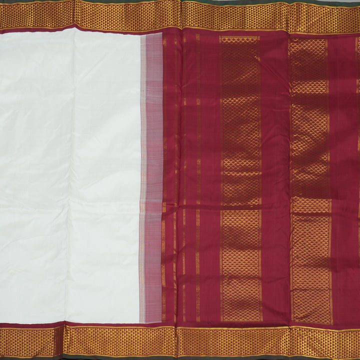 Hayagrivas Handloom White Kanjivaram Ten Yards Silk Saree with Maroon Border KBE1233I11-3