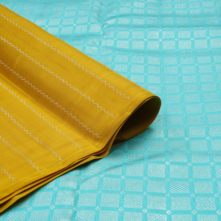 Hayagrivas Handloom Sampanga Yellow Kanjivaram Silk Saree KBE1235I14-1