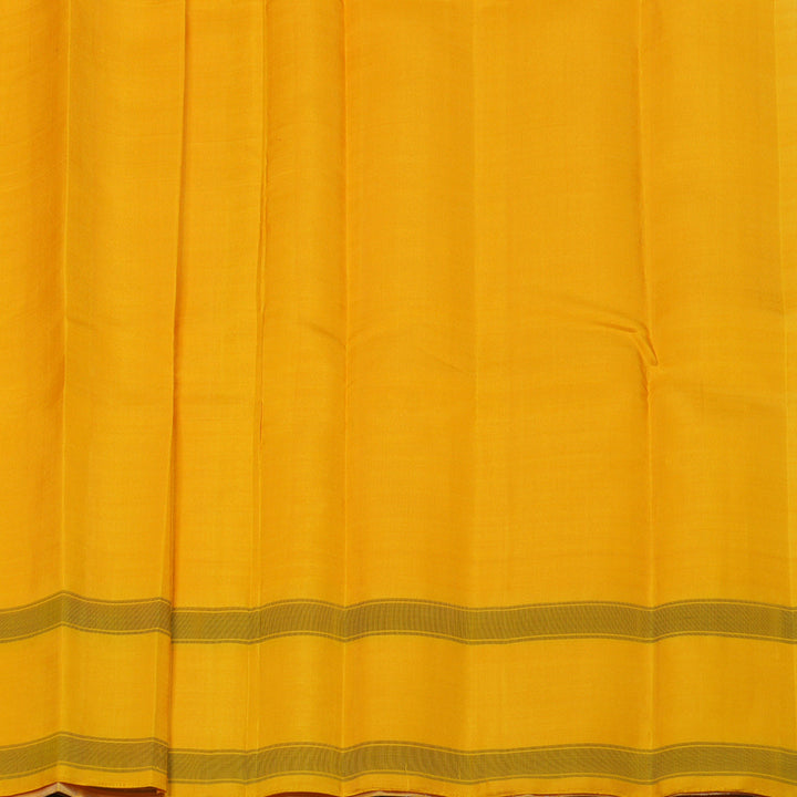 Hayagrivas Handloom Cream Shade Kanjivaram Silk Saree with Mild Yellow Border KBE1281I9-1
