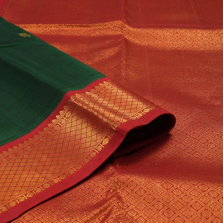 Hayagrivas Handloom Bottle Green Kanjivaram Silk Saree with Red Border KBE146D2-3