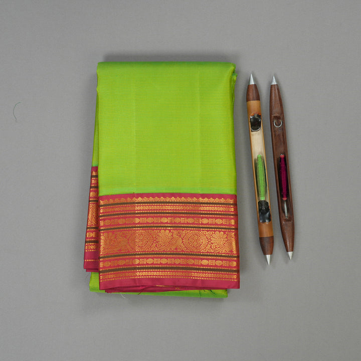 Hayagrivas Handloom Parrot Green Kanjivaram Silk Saree with Maroon Border KBE1504J1-4