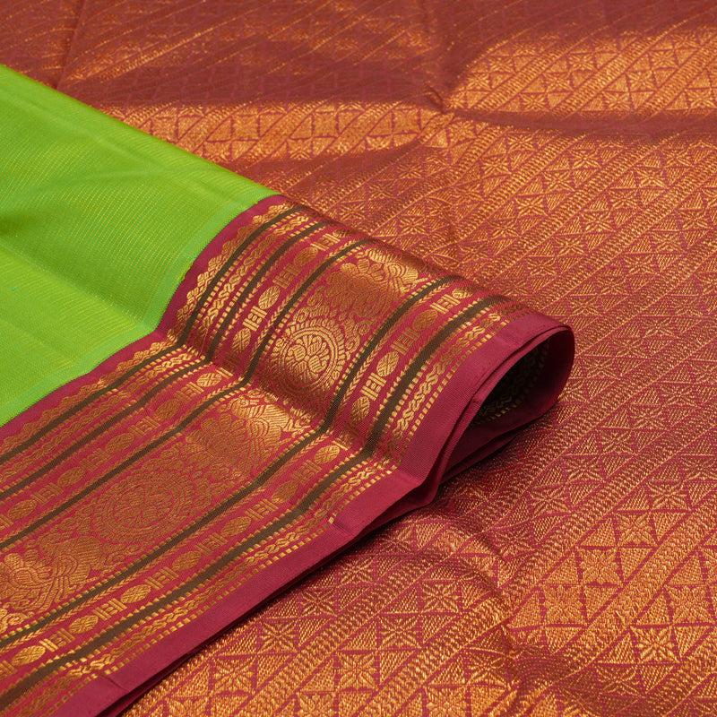 Hayagrivas Handloom Parrot Green Kanjivaram Silk Saree with Maroon Border KBE1504J1-4