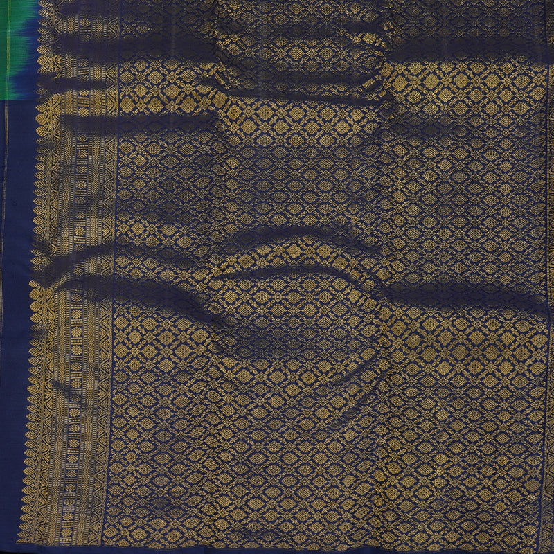 Hayagrivas Handloom Bottle Green Kanjivaram Silk Saree with Navy Blue Border KBE1552K5-2