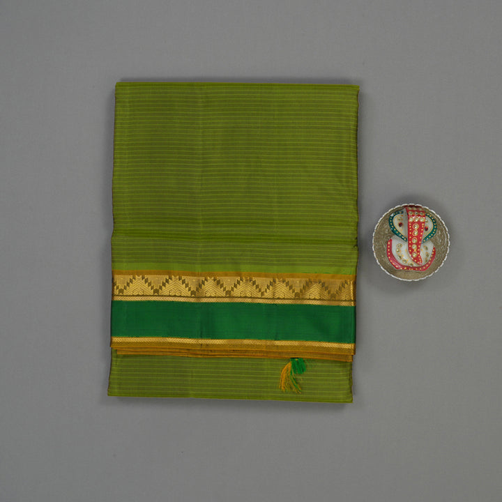 Hayagrivas Leaf Green Pure Ten Yards Silk Saree with Sampanga Yellow border KBE1638K3-1