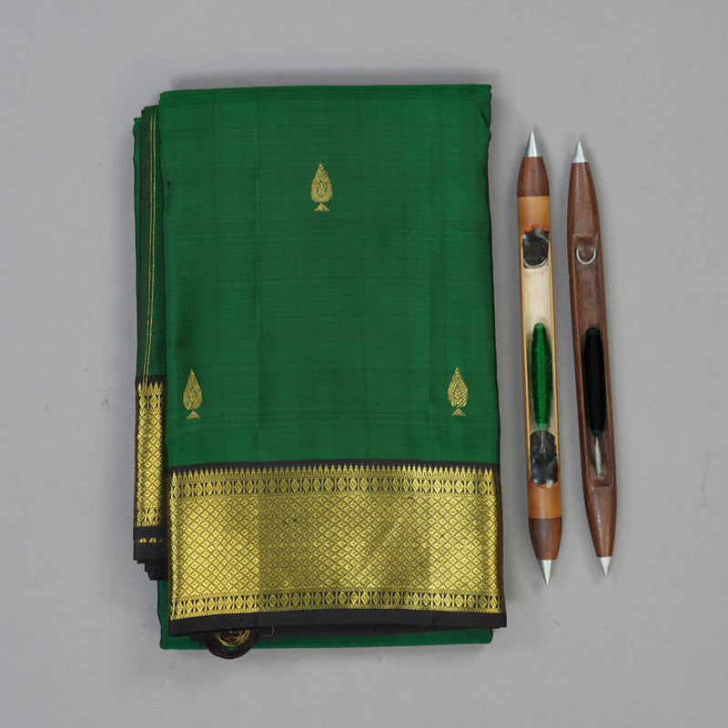 Hayagrivas Handloom Bottle Green Kanjivaram Silk Saree with Black Border KBE1954L4-5
