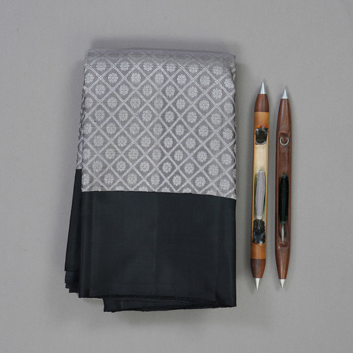 Hayagrivas Handloom Silver Grey Kanjivaram Silk Saree with Black Border KBE1999L19-1
