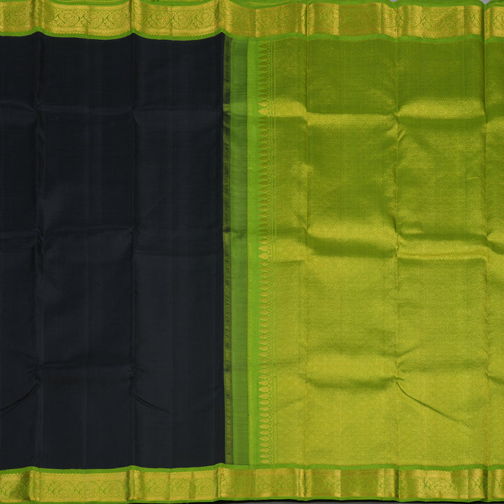 Hayagrivas Handloom Black Kanjivaram Silk Saree with Parrot Green Border KBE2022L2-4