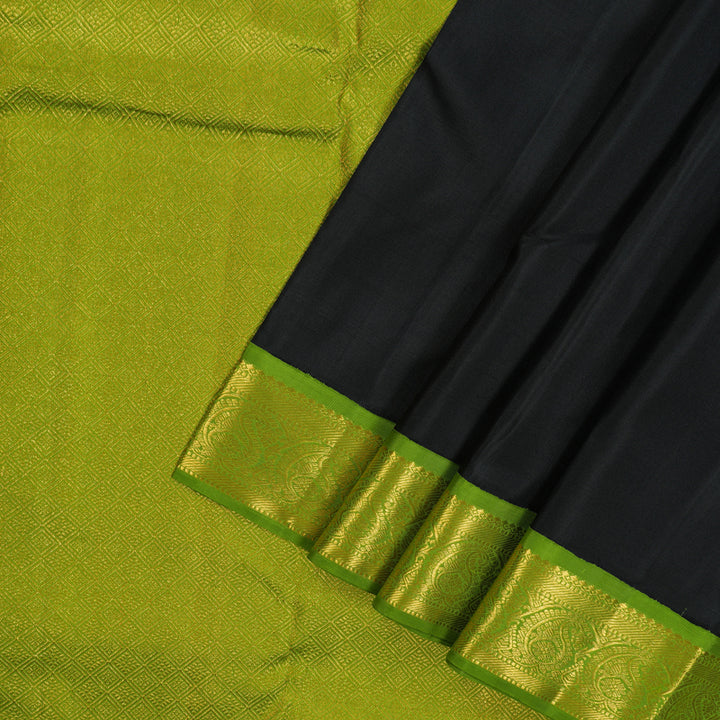 Hayagrivas Handloom Black Kanjivaram Silk Saree with Parrot Green Border KBE2022L2-4