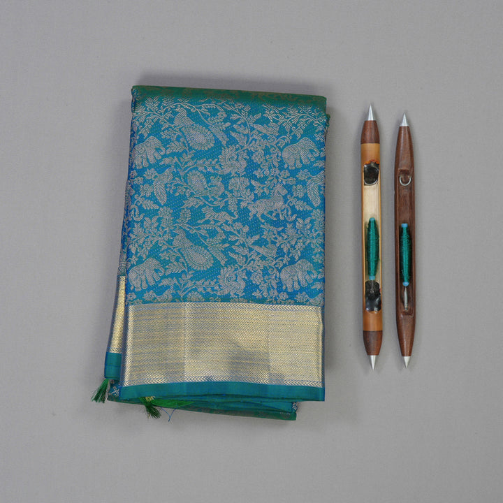 Hayagrivas Handloom Mayilkazhuthu Kanjivaram Silk Saree KBE2029A4-1