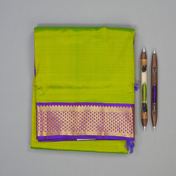 Hayagrivas Fluorescent Green Handloom Ten Yards Silk Saree KBE2047A12-1