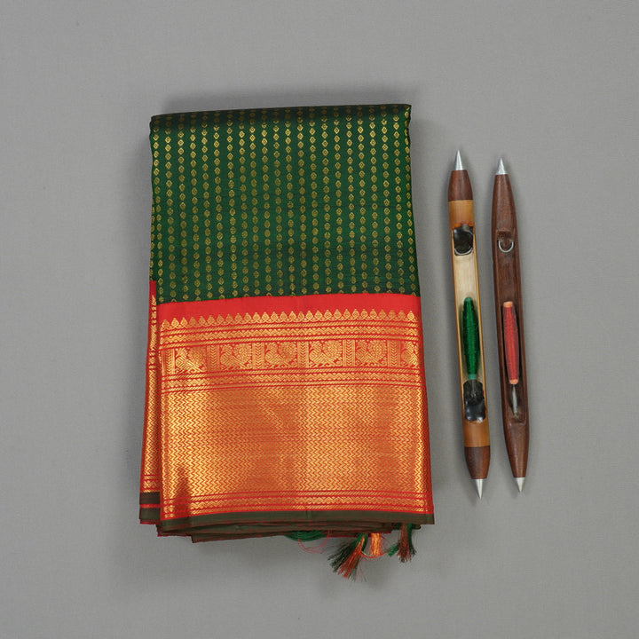 Hayagrivas Handloom Bottle Green Kanjivaram Silk Saree with Red Border KBE2048A1-1